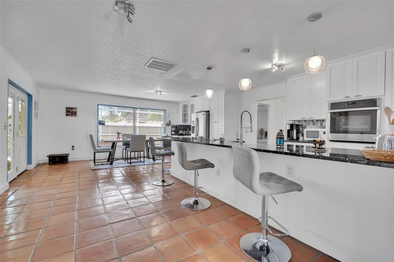 5209 36th Avenue Circle W, Bradenton, FL 34209 Photo
