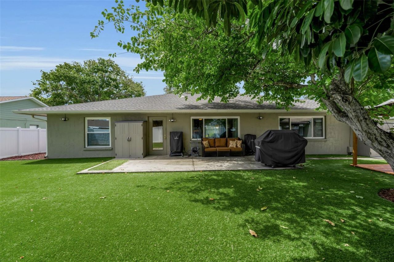 5210 36th Avenue Circle W, Bradenton, FL 34209 Photo