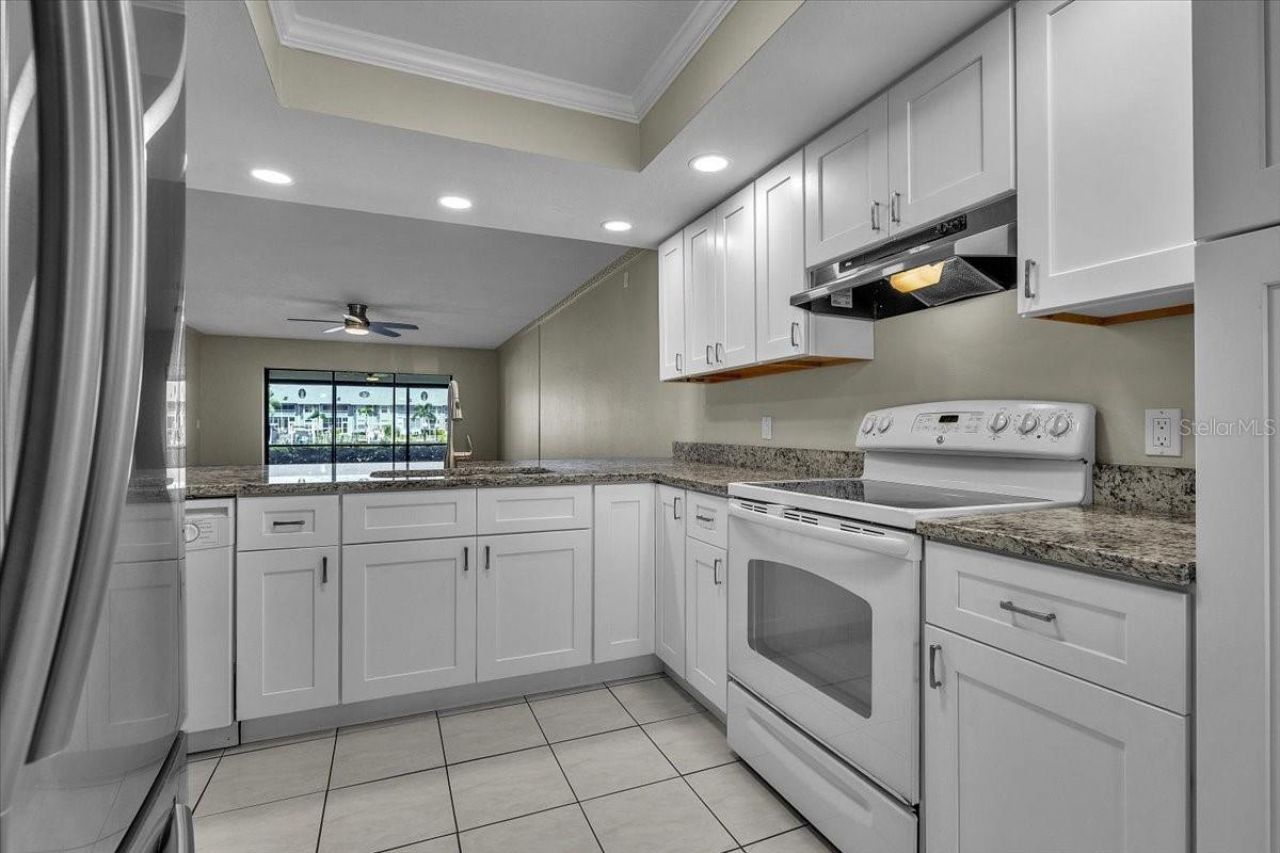 4719 SE 17th Place , Unit 105, Cape Coral, FL 33904 Photo