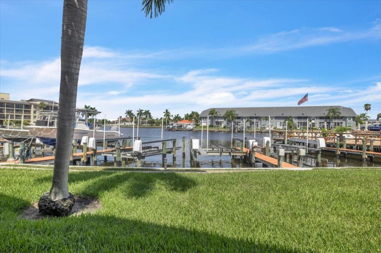 4719 SE 17th Place , Unit 105, Cape Coral, FL 33904 Photo
