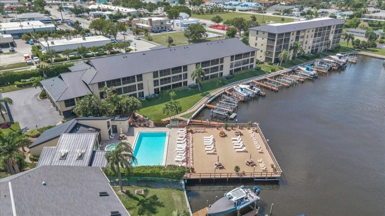 4719 SE 17th Place , Unit 105, Cape Coral, FL 33904 Photo