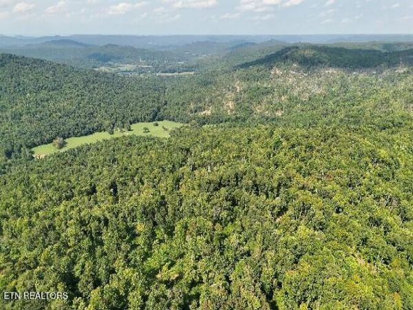 Manson Rd, Jamestown, TN 38556