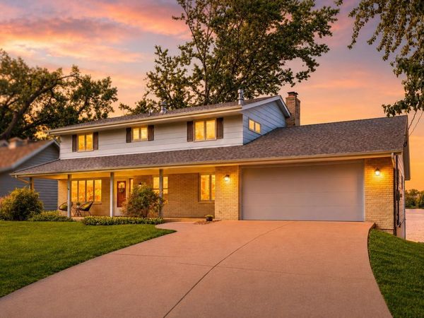 3845 Crystal Lake Boulevard, Robbinsdale, MN 55422