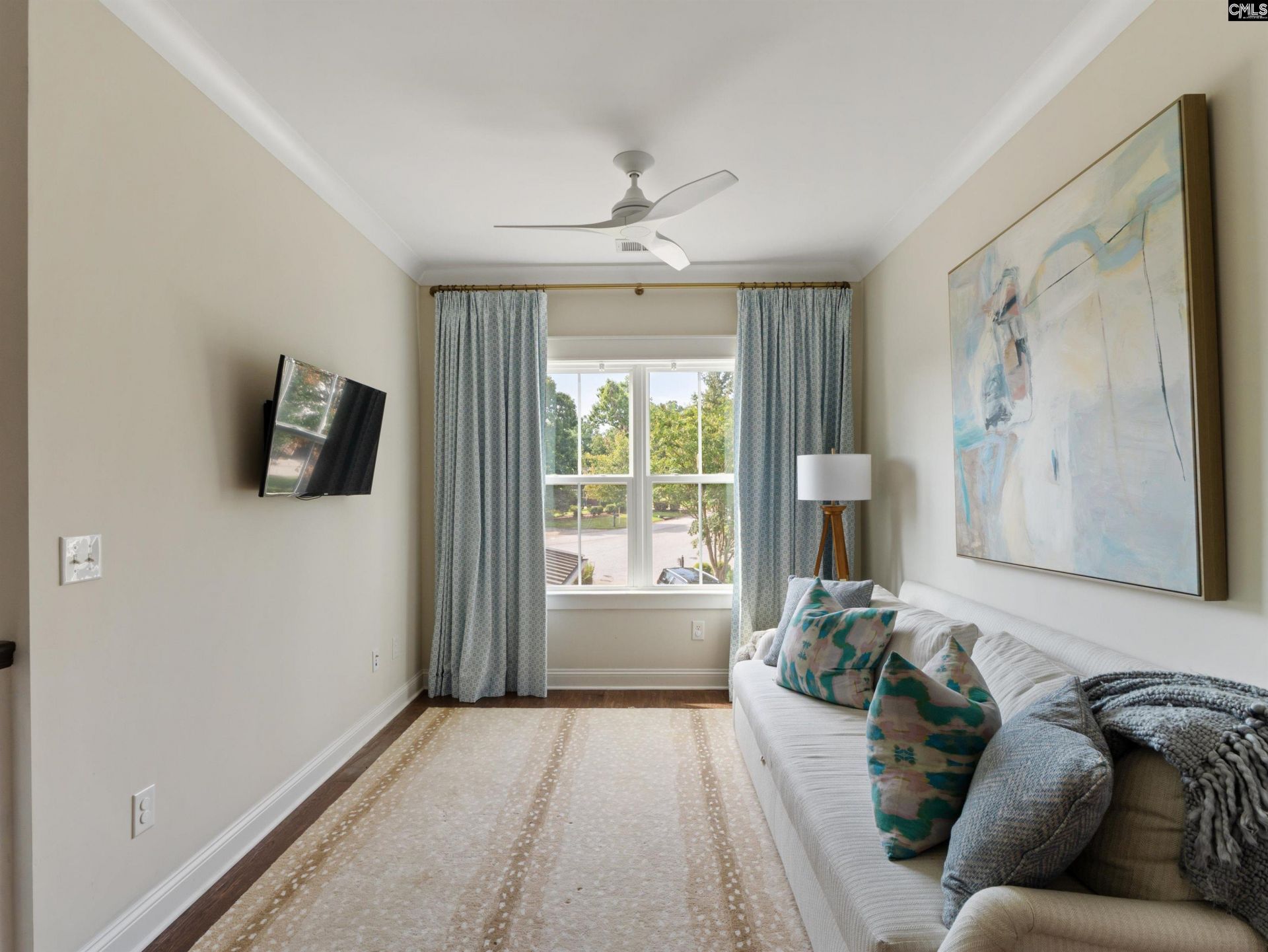 589 Windmere Drive  Photo 32