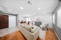 1706 Westminster Drive  photo 4