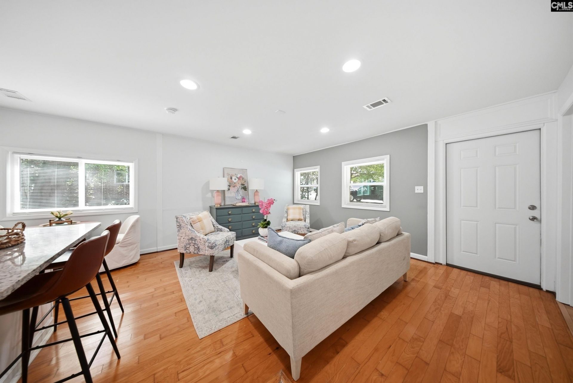 1706 Westminster Drive  Photo 4