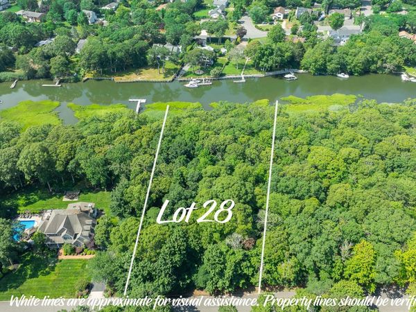 28 Inlet View Path , East Moriches, NY 11940