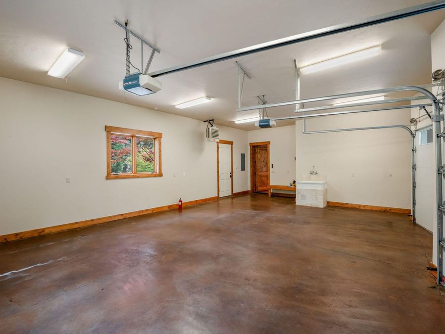 Property Image 109