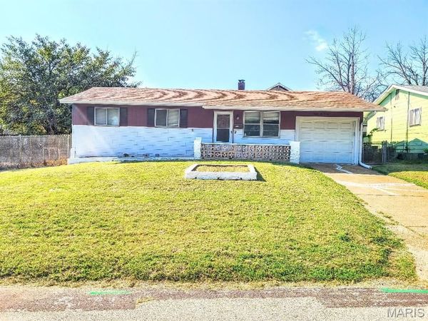 8601 Octavia Avenue, Jennings, MO 63136