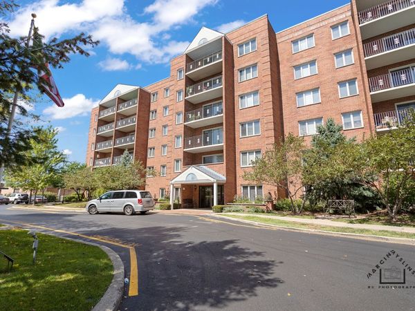 6540 W Irving Park Road , Unit 606, Chicago, IL 60634