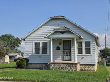 118 Seneca Avenue, Fostoria, OH 44830