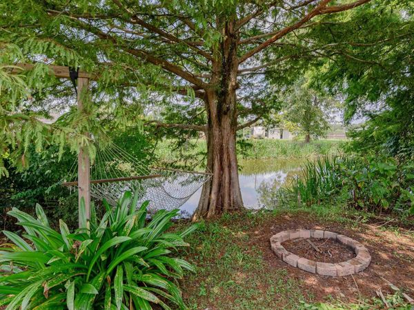 10013 River Run Estates Rd, St Amant, LA 70774