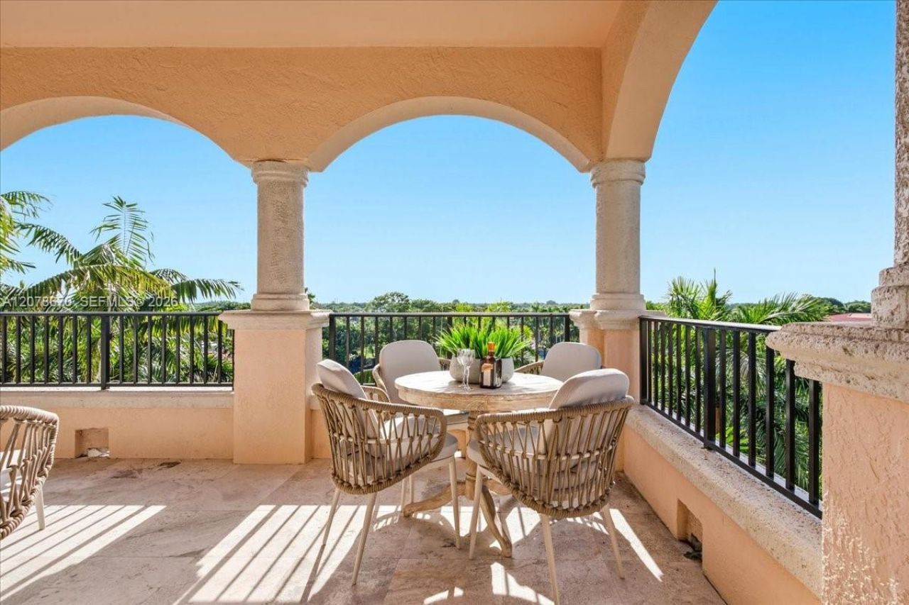 13633 Deering Bay Dr , Unit 256, Coral Gables, FL 33158 Photo