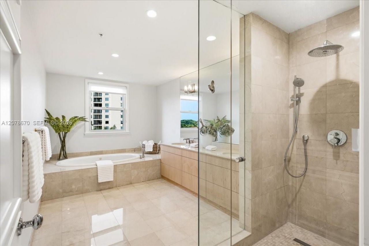 13633 Deering Bay Dr , Unit 256, Coral Gables, FL 33158 Photo