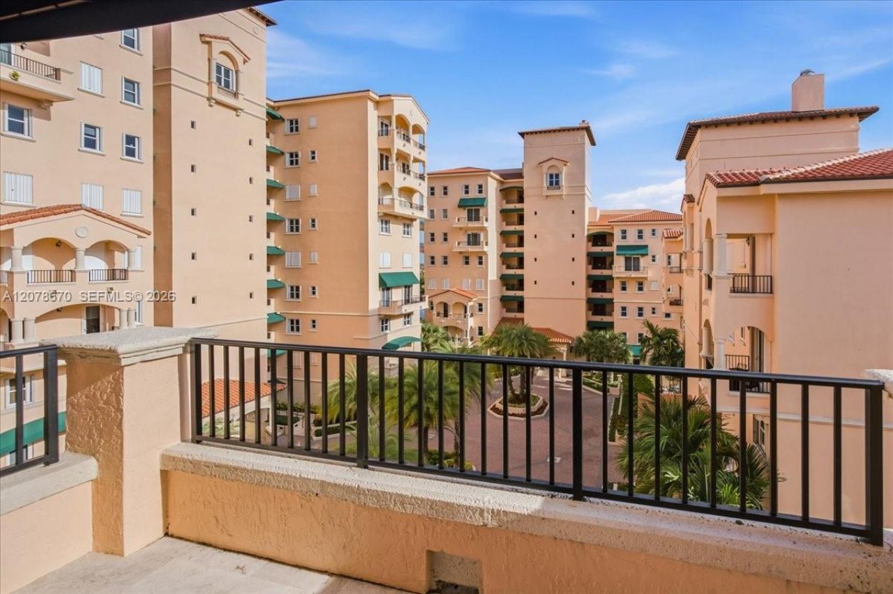 13633 Deering Bay Dr , Unit 256, Coral Gables, FL 33158 Photo