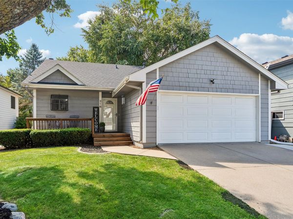 216 23rd Street, West Des Moines, IA 50265