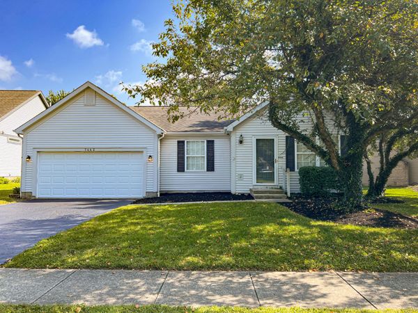 7442 Oakmeadows Drive, Worthington, OH 43085
