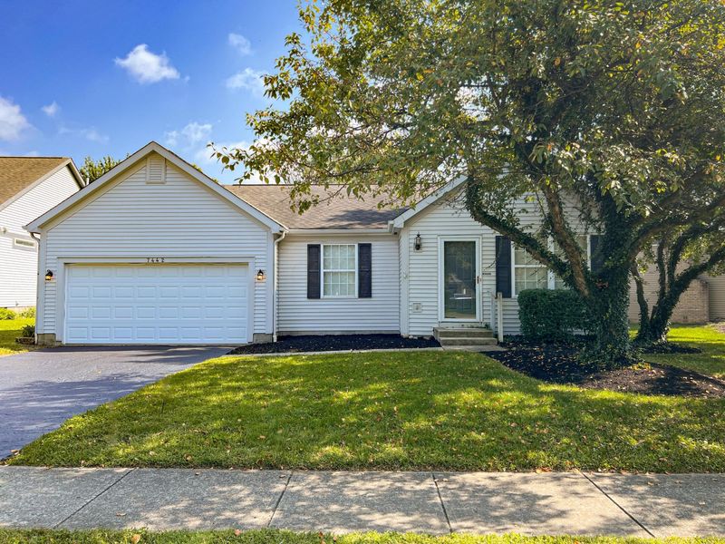 7442 Oakmeadows Drive, Worthington, OH 43085 Photo 1