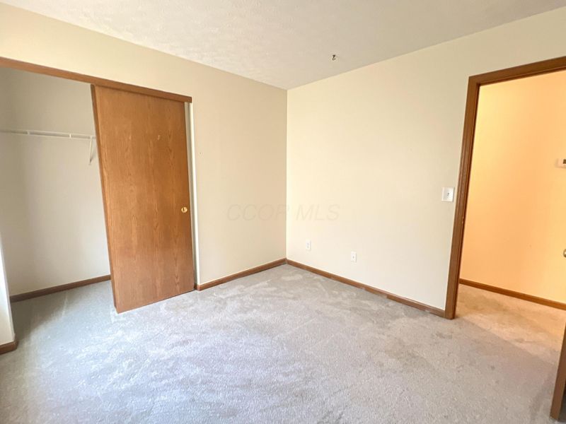 7442 Oakmeadows Drive, Worthington, OH 43085 Photo 10
