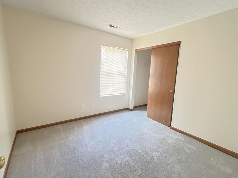 7442 Oakmeadows Drive, Worthington, OH 43085 Photo 11