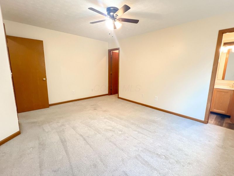 7442 Oakmeadows Drive, Worthington, OH 43085 Photo 14