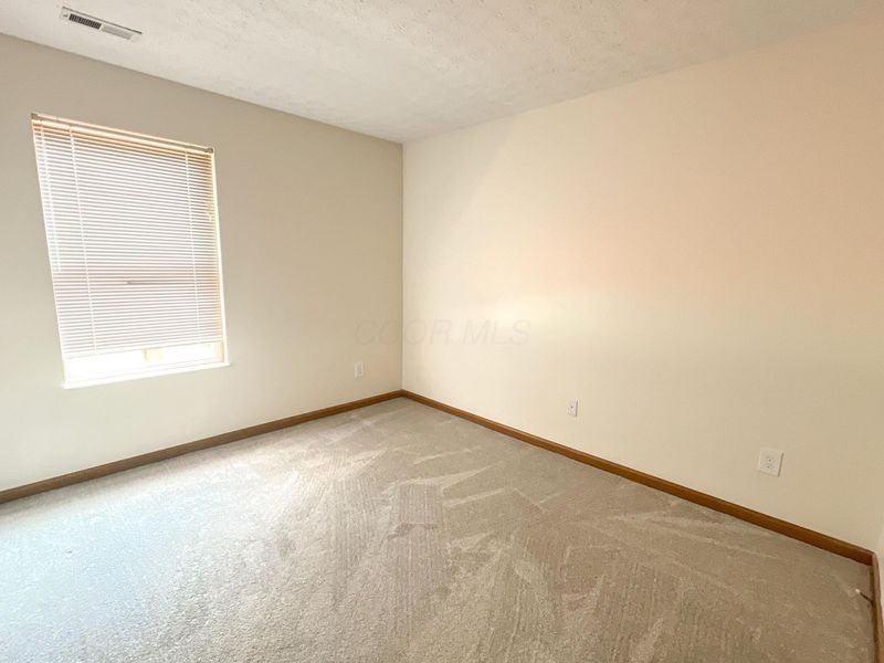 7442 Oakmeadows Drive, Worthington, OH 43085 Photo 16