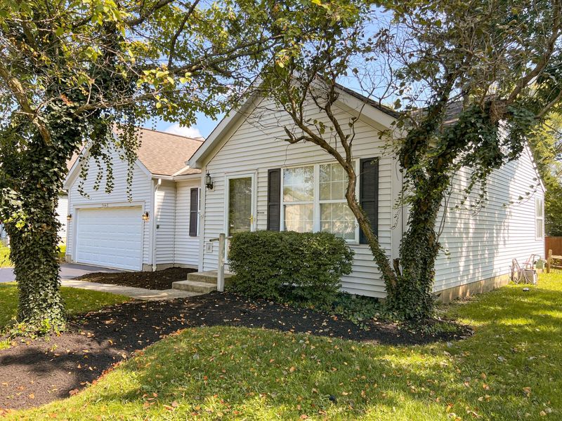 7442 Oakmeadows Drive, Worthington, OH 43085 Photo 2