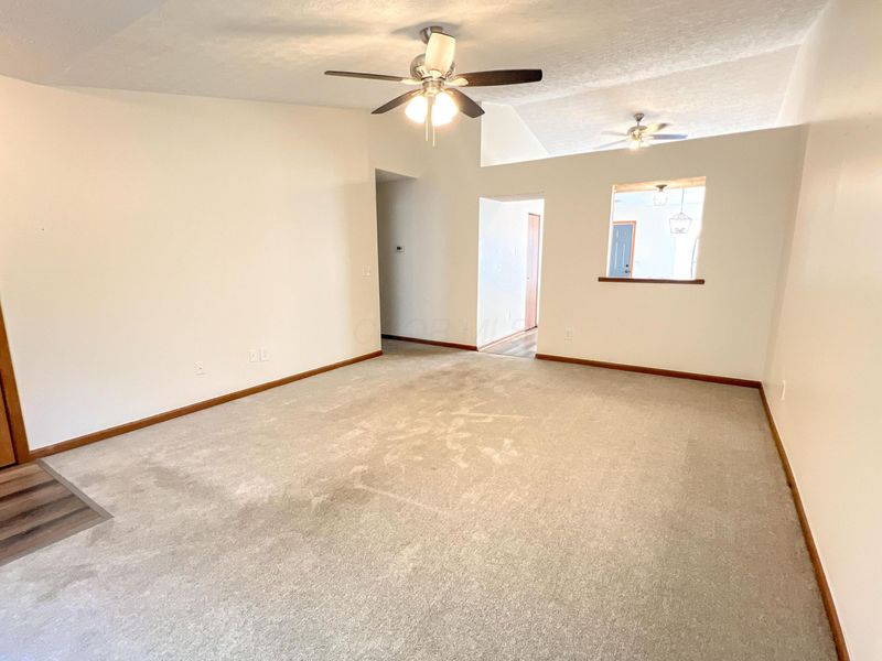 7442 Oakmeadows Drive, Worthington, OH 43085 Photo 9