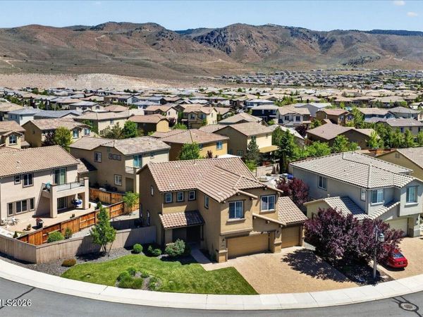 2820 Show Jumper Lane, Reno, NV 89521