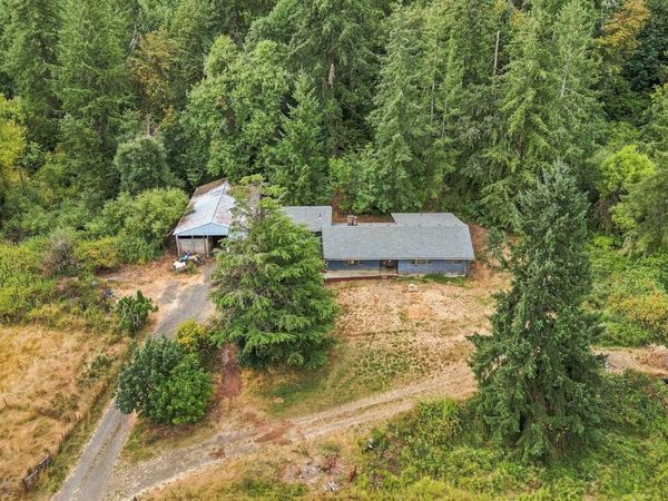 40251 Allen Rd, Willamina, OR 97396