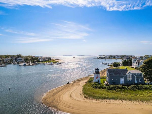 107 Channel Point Road , Hyannis, MA 02601