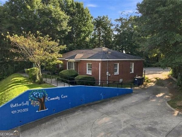 6268 Oakdale Road SE, Mableton, GA 30126