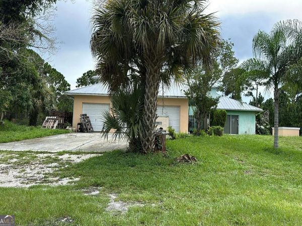 9075 64th Avenue, Sebastian, FL 32958