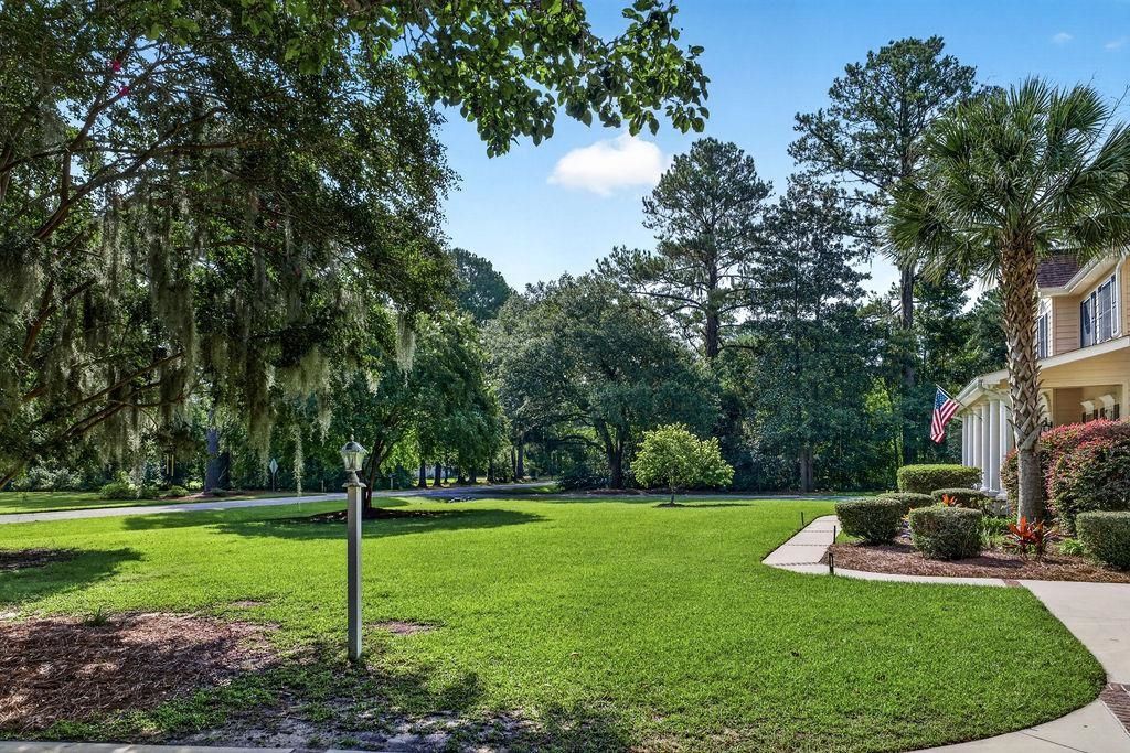 810 River Oaks Circle Photo 16