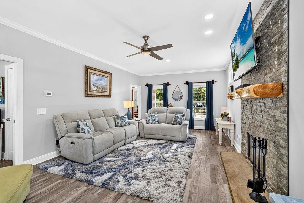 810 River Oaks Circle Photo 27