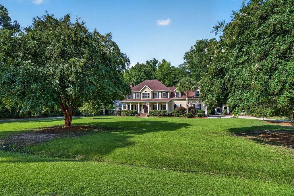 810 River Oaks Circle Photo 5