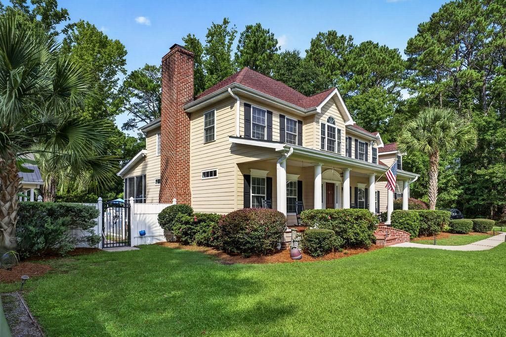 810 River Oaks Circle Photo 9