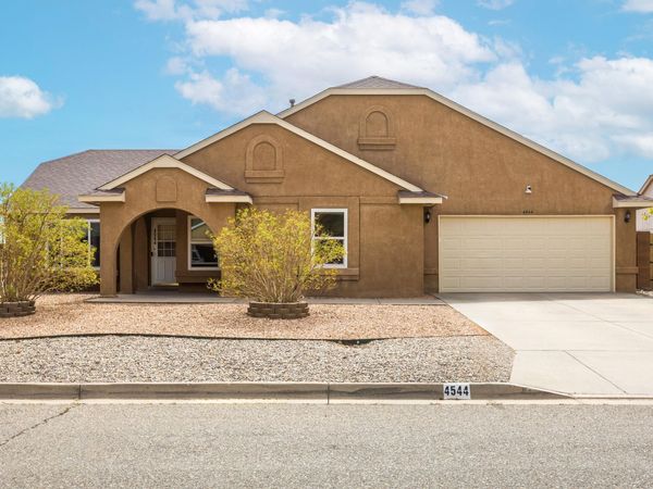 4544 Rockaway Loop NE, Rio Rancho, NM 87124
