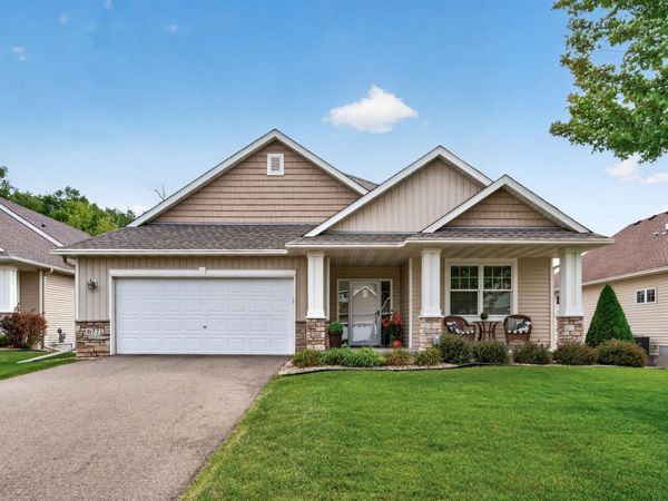 677 Lake Ridge Drive , Woodbury, MN 55129