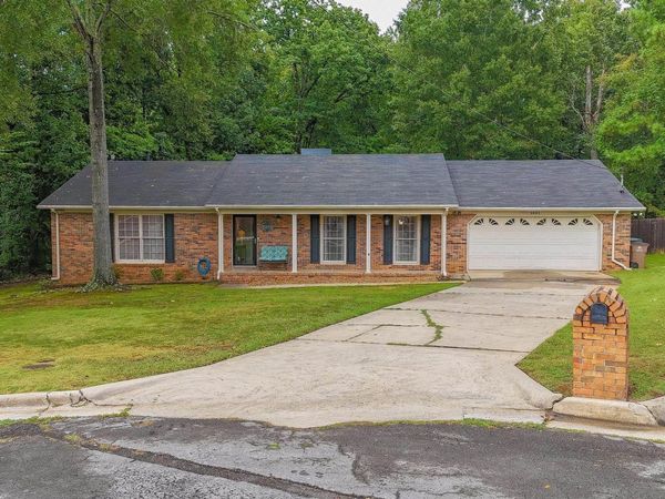 1001 Forest Place SW, Decatur, AL 35603
