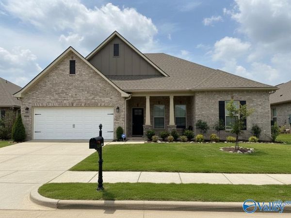 24024 Quints Drive, Athens, AL 35613