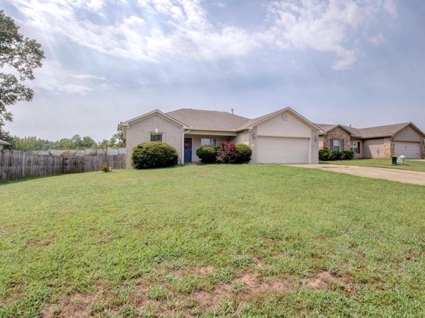 32 Seminole Circle, Austin, AR 72007