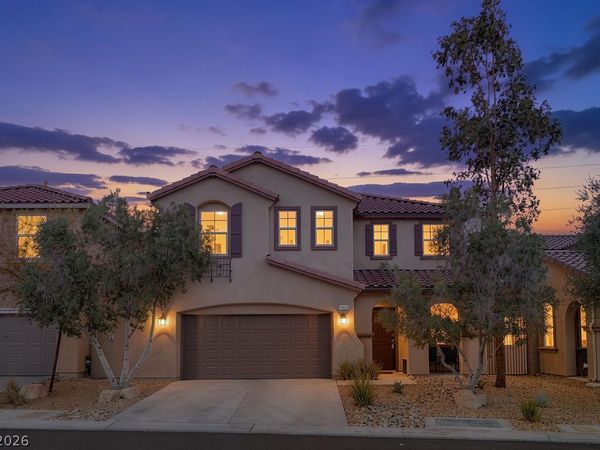 10016 Silver Cliff Street , Las Vegas, NV 89178