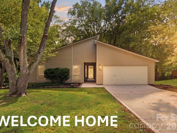 326 Vista Grande Circle, Charlotte, NC 28226