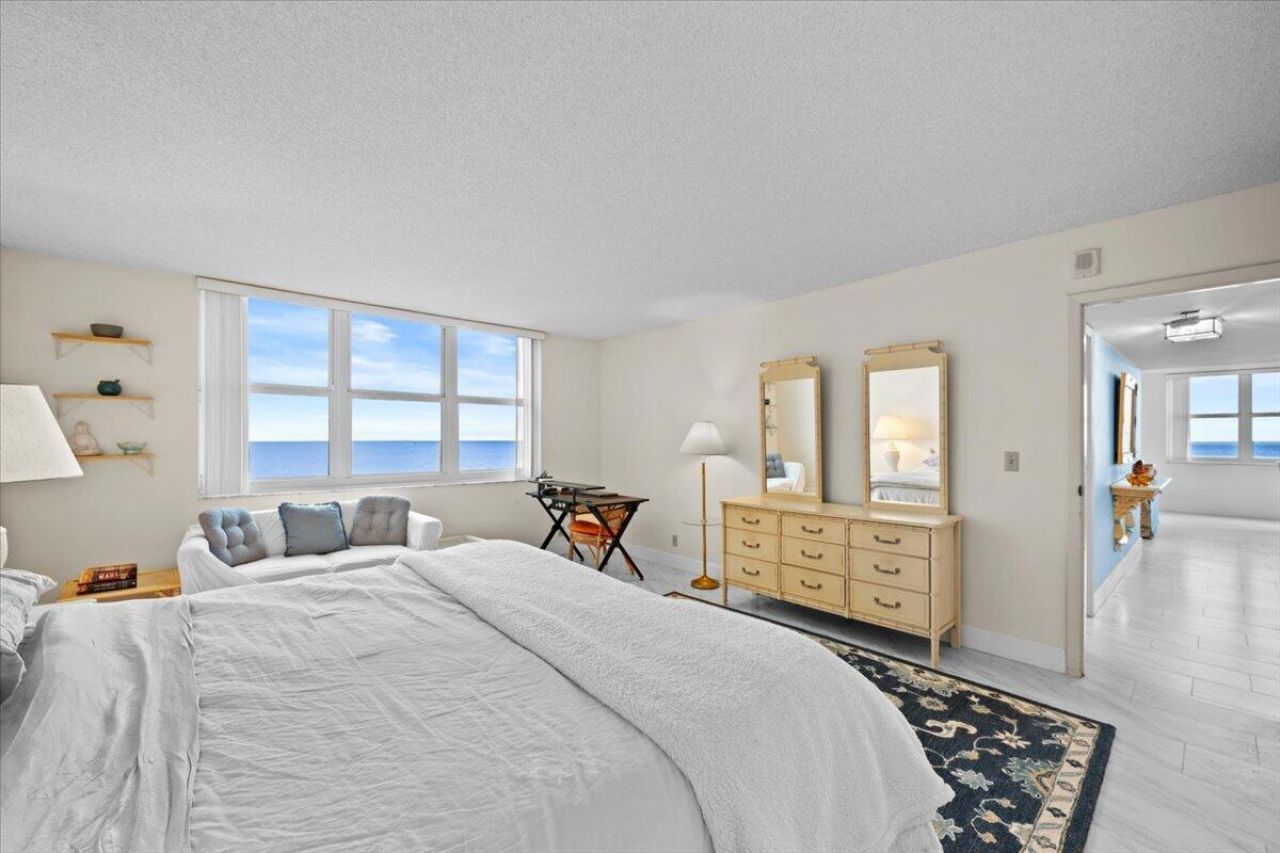 5440 N Ocean Drive, Unit 706, Singer Island, FL 33404 Photo