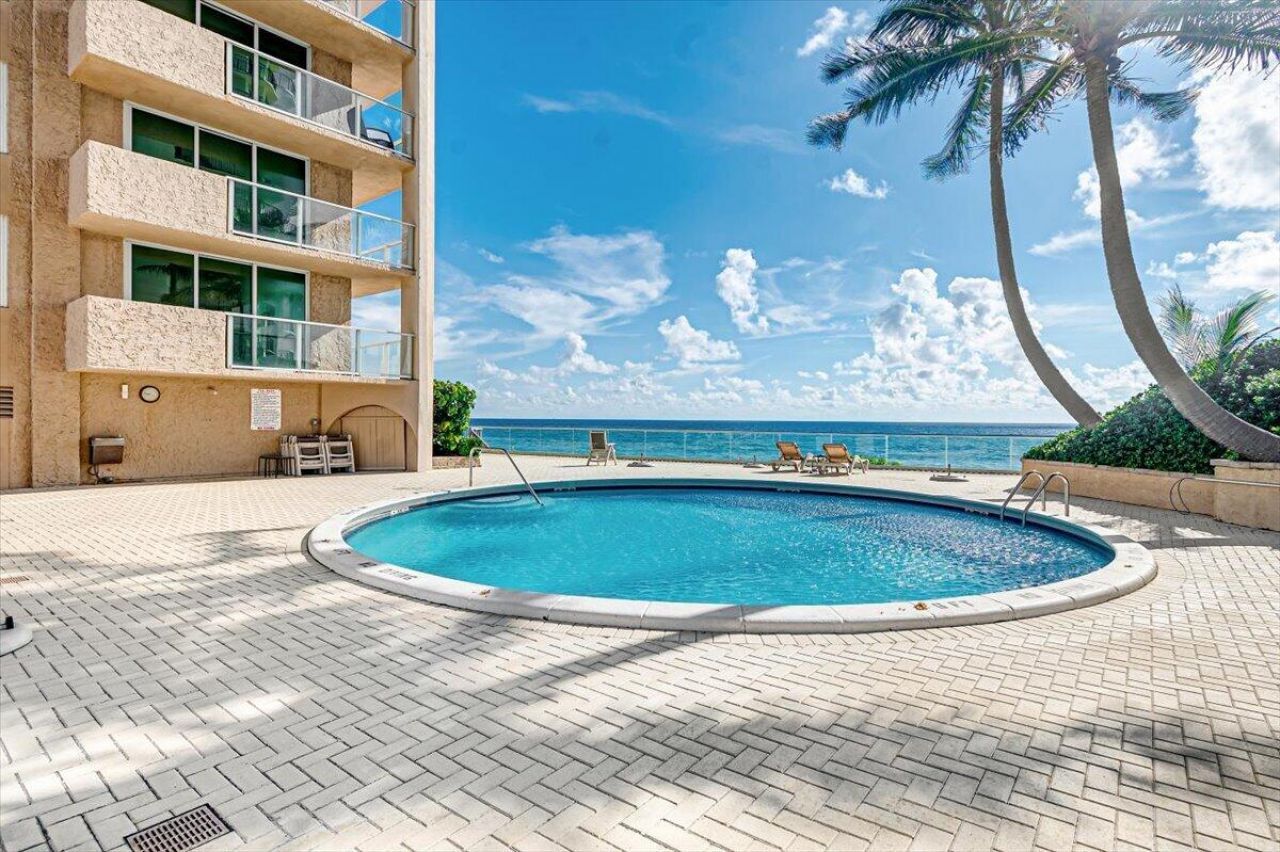 5440 N Ocean Drive, Unit 706, Singer Island, FL 33404 Photo