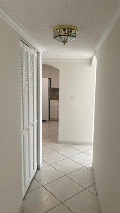 3015 N Ocean Boulevard, Unit 14K, Fort Lauderdale, FL 33308 Photo