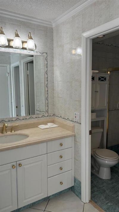 3015 N Ocean Boulevard, Unit 14K, Fort Lauderdale, FL 33308 Photo