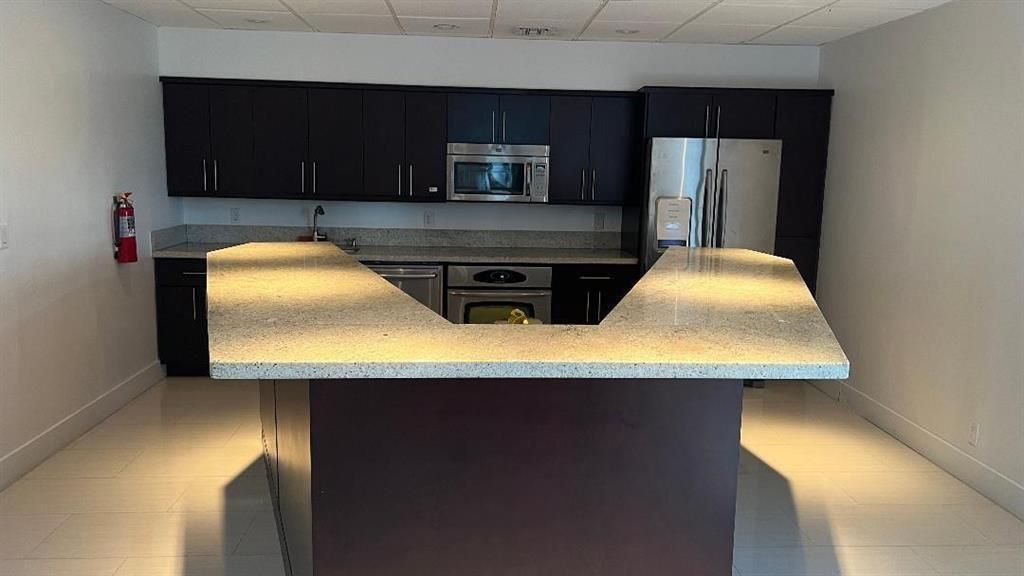 3015 N Ocean Boulevard, Unit 14K, Fort Lauderdale, FL 33308 Photo
