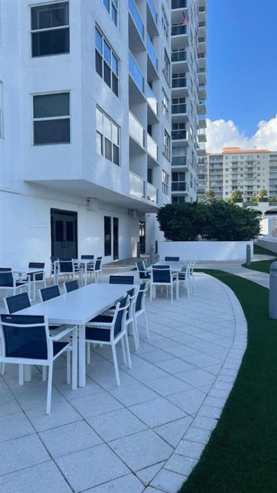 3015 N Ocean Boulevard, Unit 14K, Fort Lauderdale, FL 33308 Photo